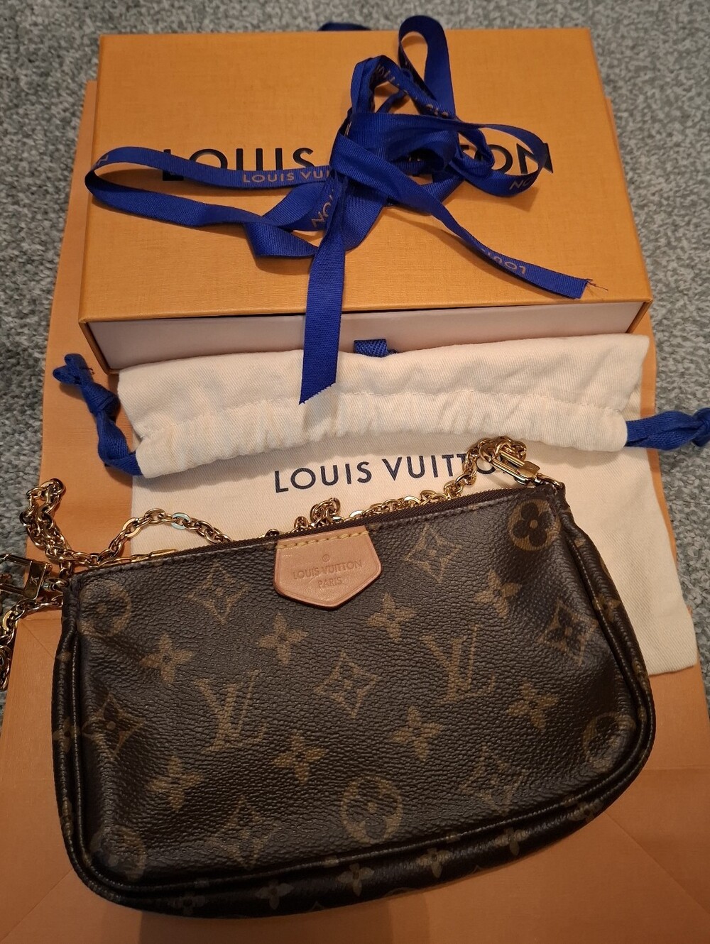 Louis Vuitton Small Pochette